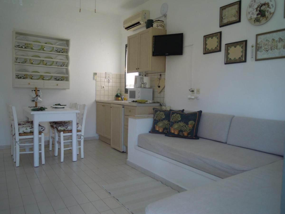 Palemilos Apartments Elounda Екстериор снимка