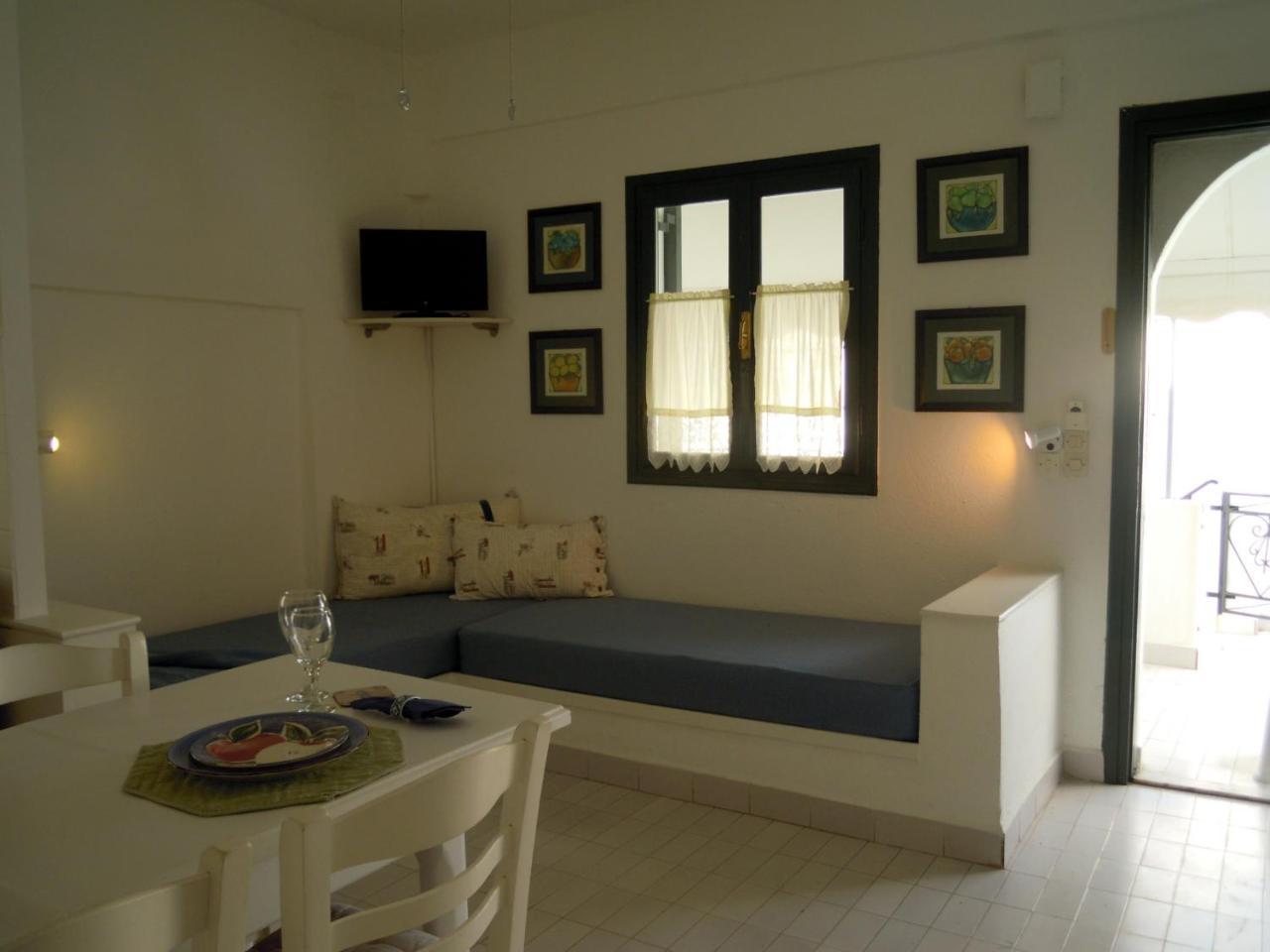 Palemilos Apartments Elounda Екстериор снимка