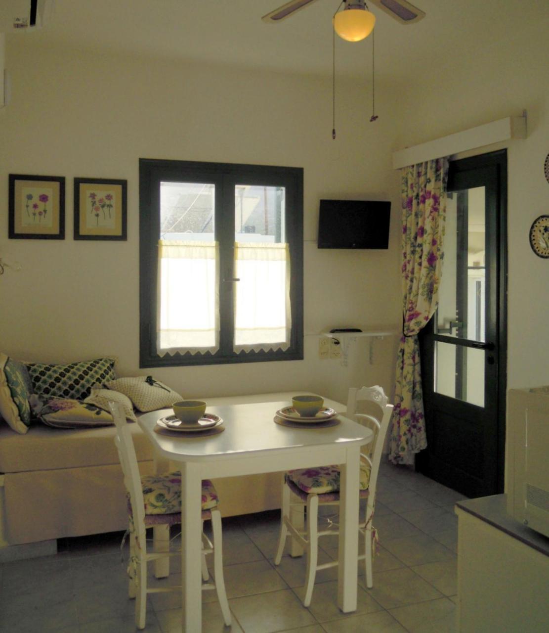 Palemilos Apartments Elounda Екстериор снимка