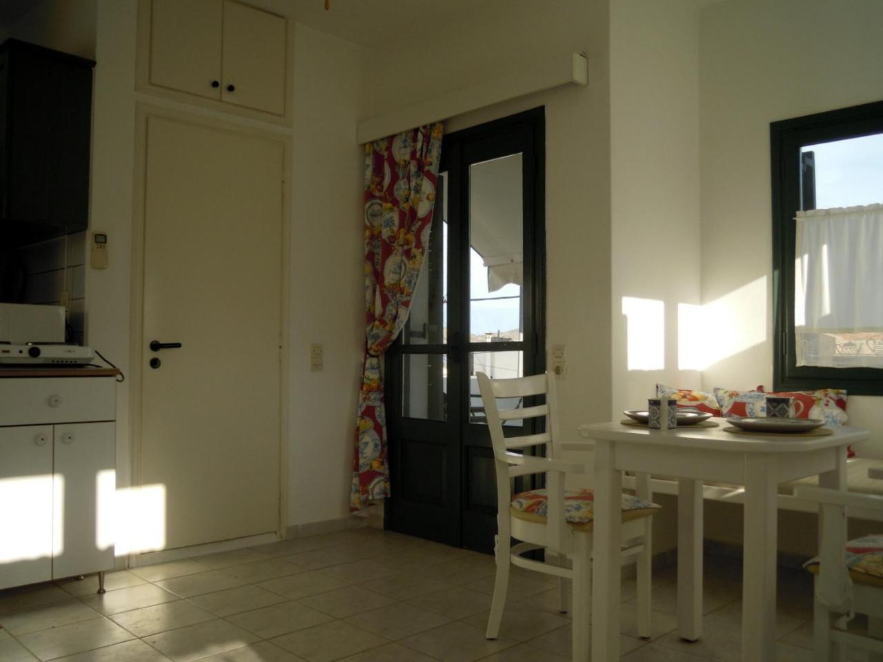 Palemilos Apartments Elounda Екстериор снимка