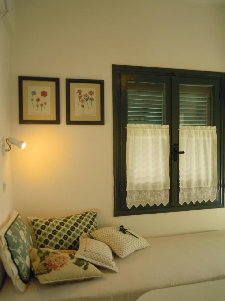 Palemilos Apartments Elounda Екстериор снимка
